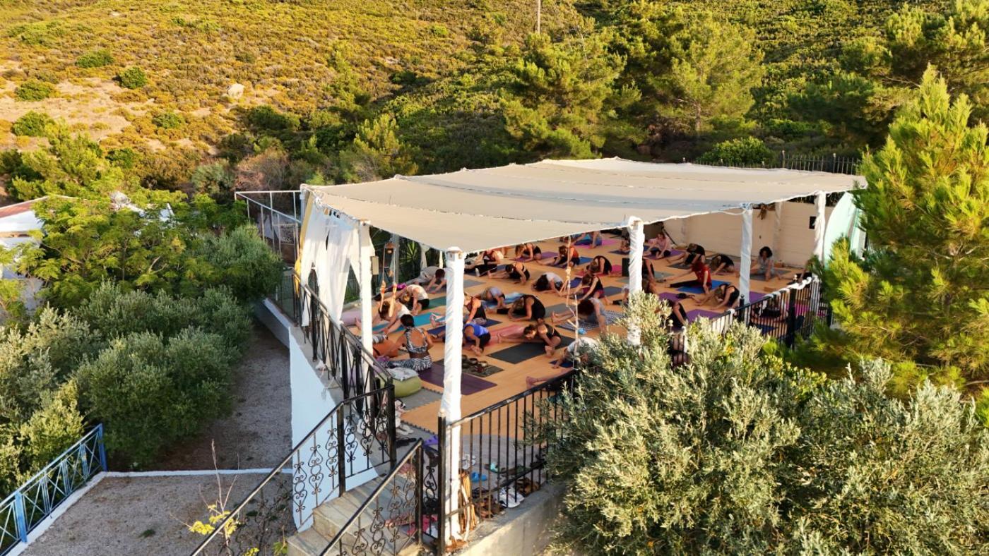 Karras Star Hotel Evdilos  Exterior photo